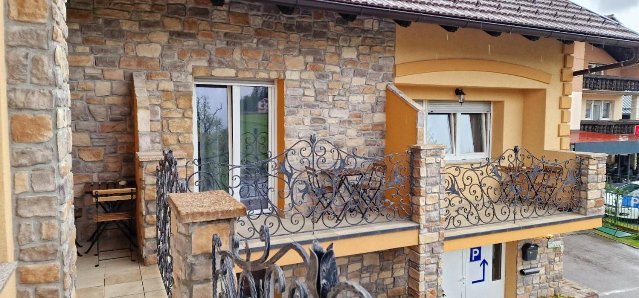 Hotel Samarin Črnomelj Zewnętrze zdjęcie