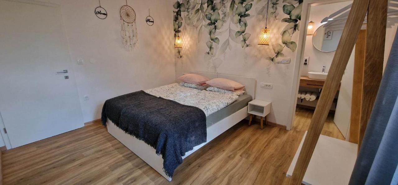 Hotel Samarin Črnomelj Zewnętrze zdjęcie